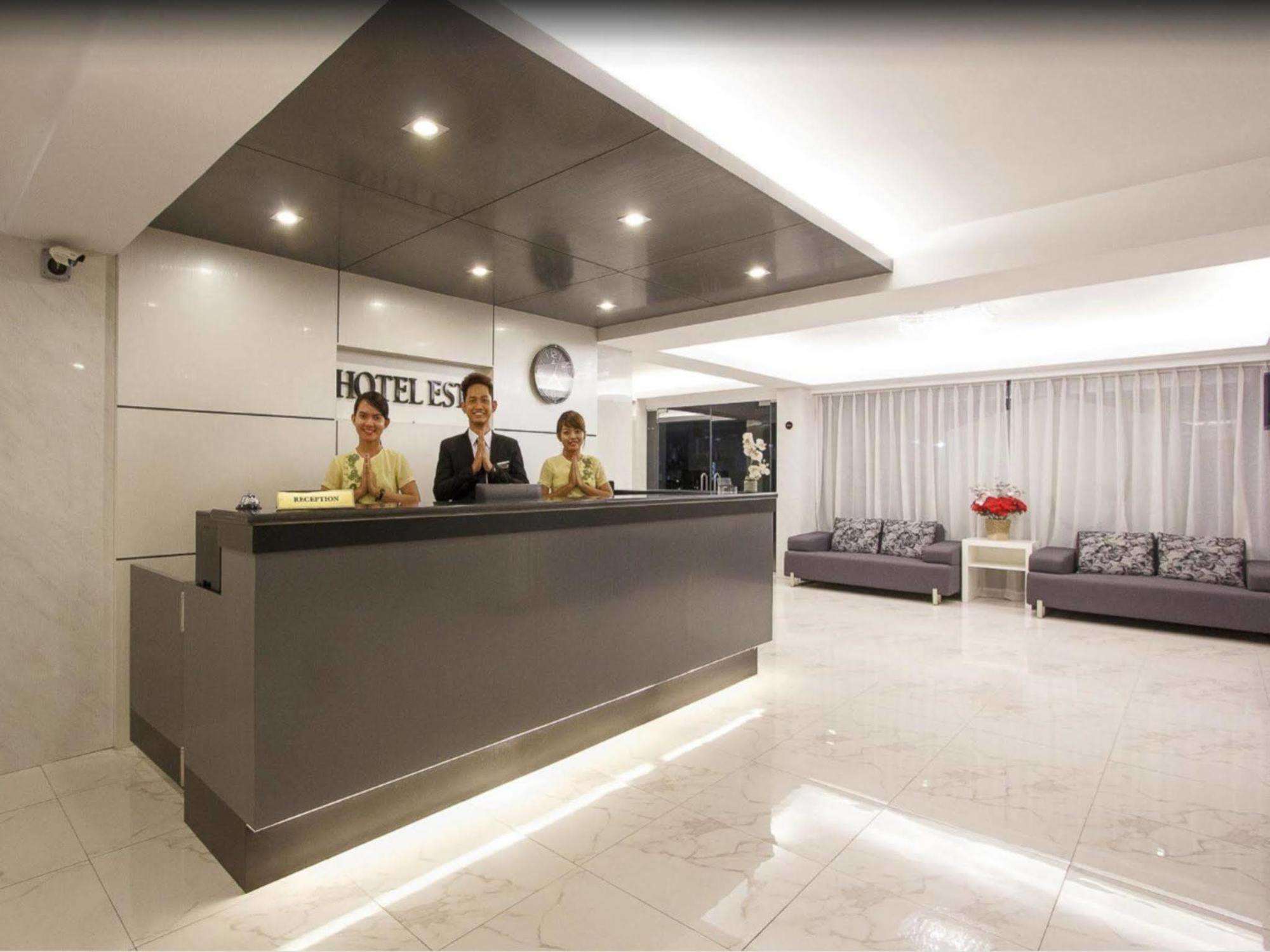 Hotel Esta Янгон Экстерьер фото