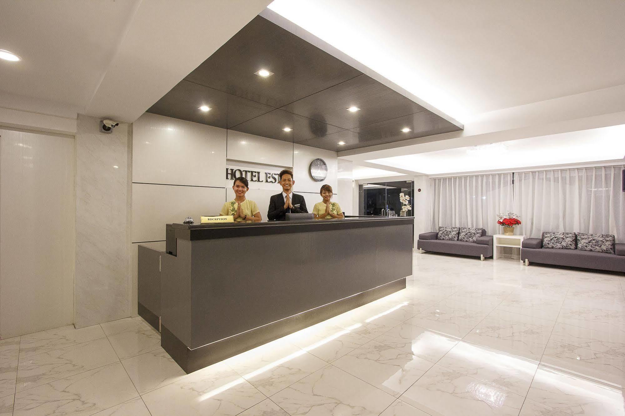 Hotel Esta Янгон Экстерьер фото